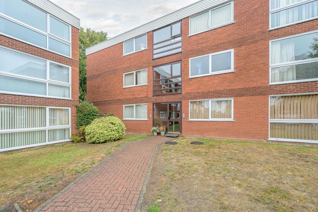 2 bed 1st Floor Flat for rent in Stourbridge. From Hunters - Stourbridge