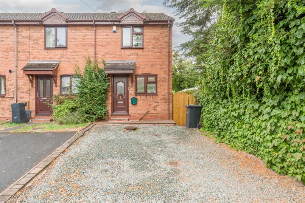 2 bed End of Terrace for rent in Stourbridge. From Hunters - Stourbridge