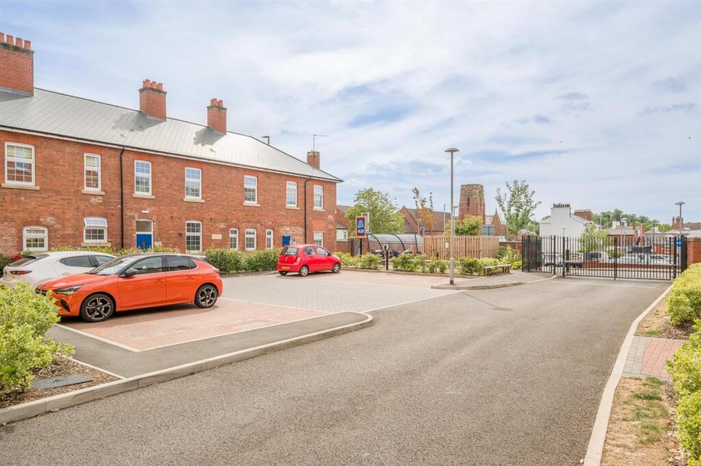 1 bed 1st Floor Flat for rent in Stourbridge. From Hunters - Stourbridge