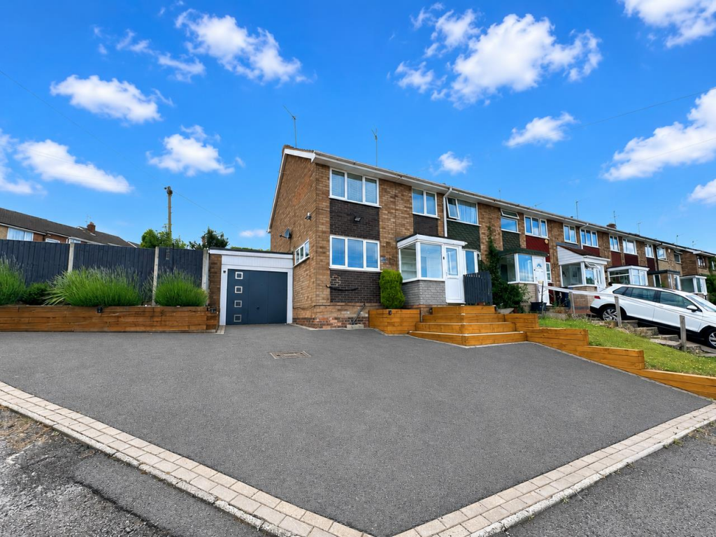 3 bed Semi Detached for rent in Stourbridge. From Hunters - Stourbridge 3 bed Semi Detached for rent in Stourbridge. From Hunters - Stourbridge