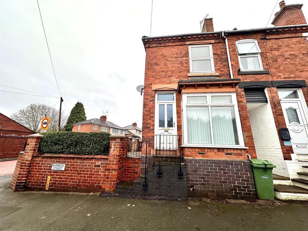 2 bed End of Terrace for rent in Halesowen. From Hunters - Stourbridge