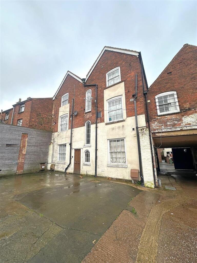 2 bed 1st Floor Flat for rent in Dudley. From Hunters - Stourbridge 2 bed 1st Floor Flat for rent in Dudley. From Hunters - Stourbridge