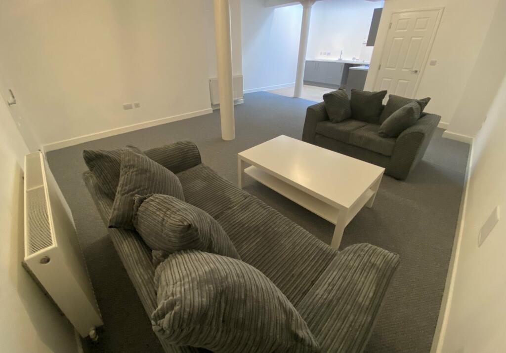 3 bed Flat for rent in Leicester. From Butlin Property Services
