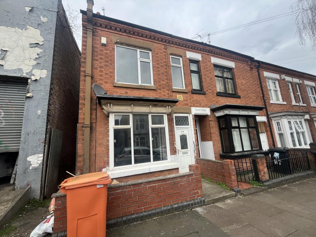 3 bed Mid Terraced House for rent in Leicester. From Butlin Property Services