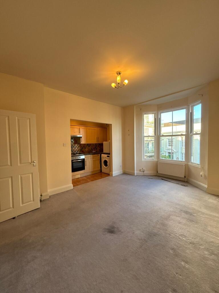 1 bed 1st Floor Flat for rent in Brighton and Hove. From Spark and Sons - Hove