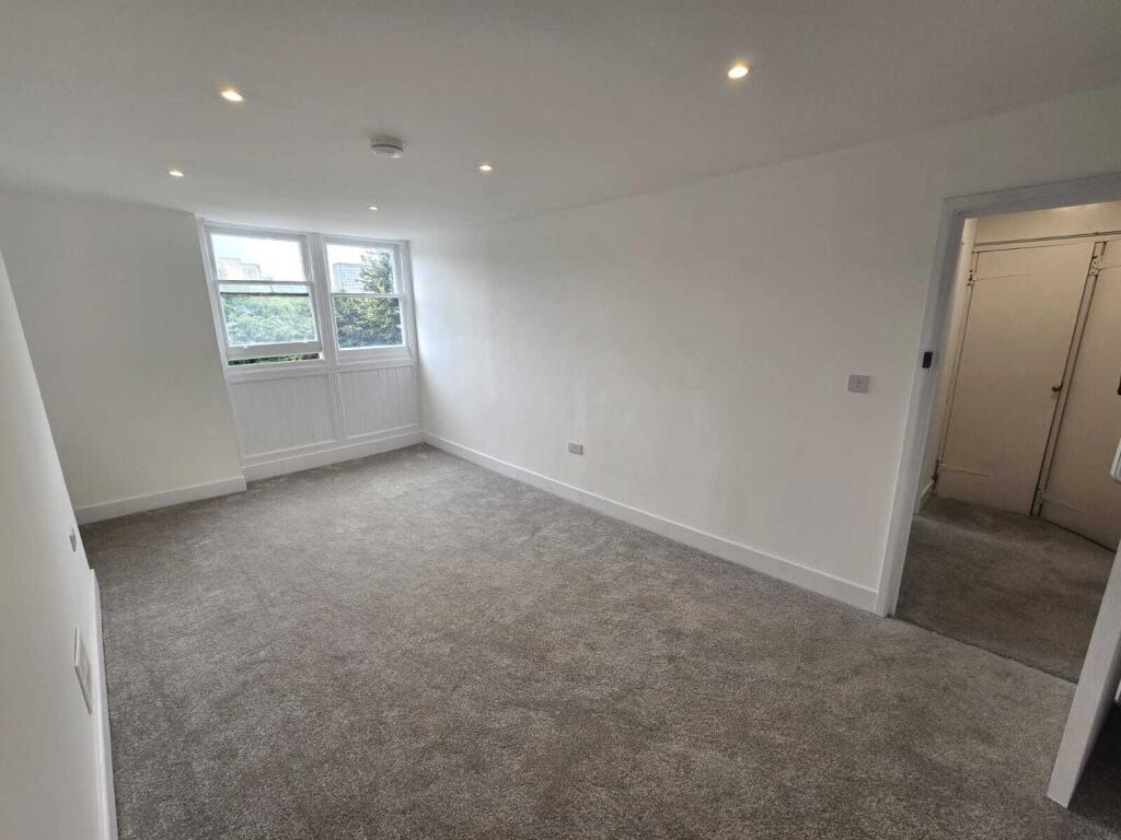 1 bed House Share for rent in Brighton and Hove. From Spark and Sons - Hove