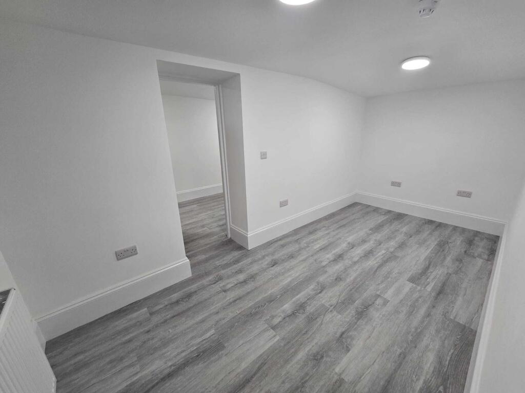 0 bed Studio for rent in Brighton and Hove. From Spark and Sons - Hove
