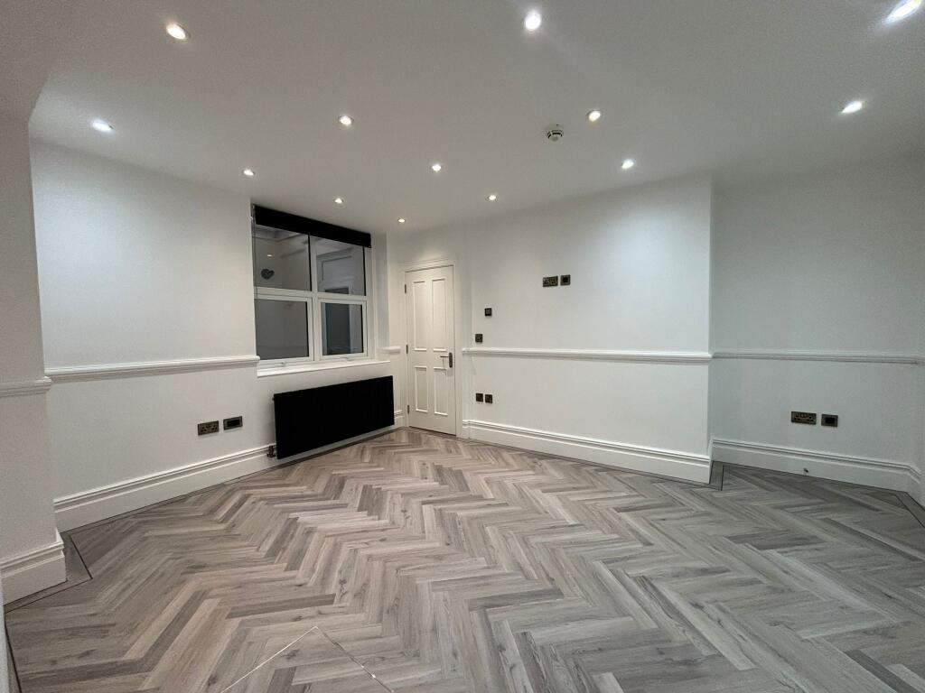 2 bed 1st Floor Flat for rent in Brighton and Hove. From Spark and Sons - Hove 2 bed 1st Floor Flat for rent in Brighton and Hove. From Spark and Sons - Hove