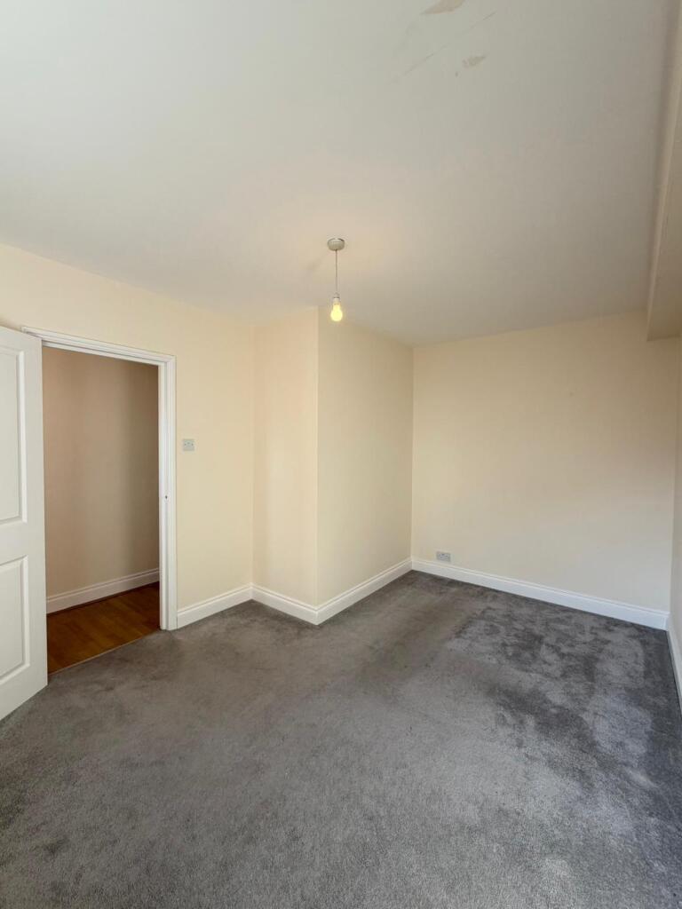 3 bed 1st Floor Flat for rent in Ovingdean. From Spark and Sons - Hove