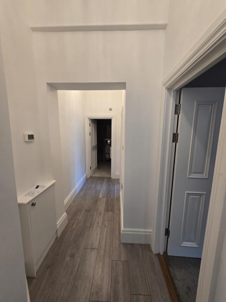 1 bed 1st Floor Flat for rent in Brighton and Hove. From Spark and Sons - Hove
