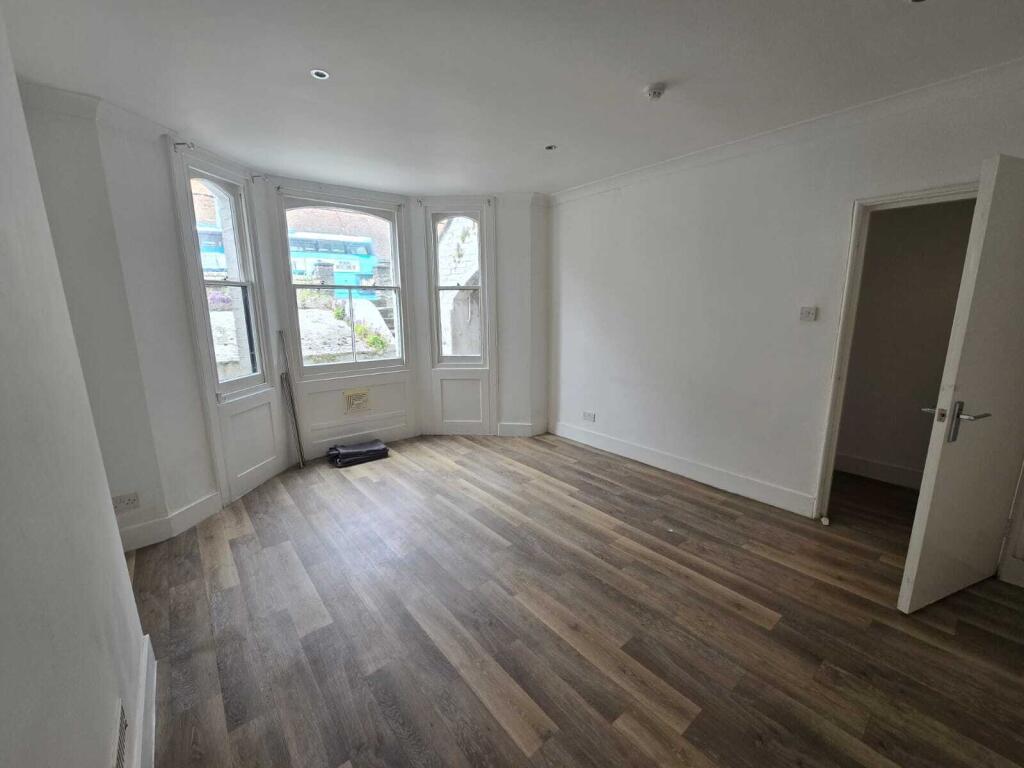 1 bed 1st Floor Flat for rent in Ovingdean. From Spark and Sons - Hove