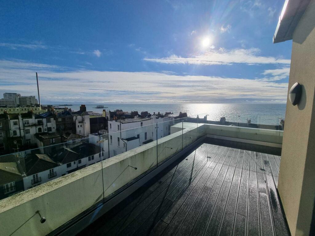 1 bed Penthouse for rent in Brighton and Hove. From Spark and Sons - Hove
