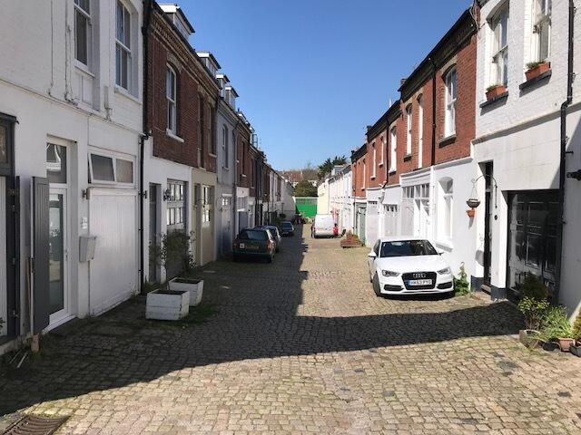 3 bed Cottage for rent in Brighton and Hove. From Spark and Sons - Hove