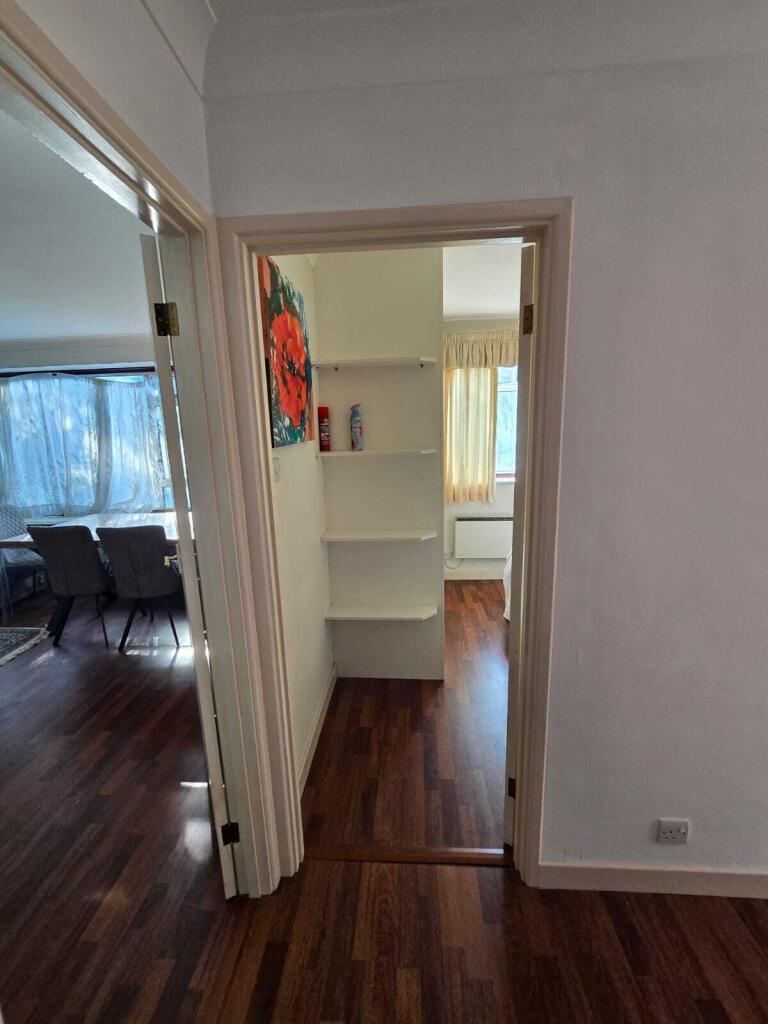 2 bed 1st Floor Flat for rent in Brighton and Hove. From Spark and Sons - Hove 2 bed 1st Floor Flat for rent in Brighton and Hove. From Spark and Sons - Hove
