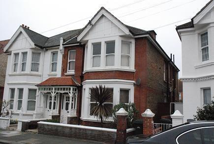 2 bed 1st Floor Flat for rent in Portslade-by-Sea. From Spark and Sons - Hove