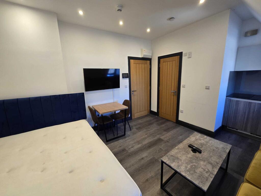 0 bed 1st Floor Flat for rent in Brighton and Hove. From Spark and Sons - Hove