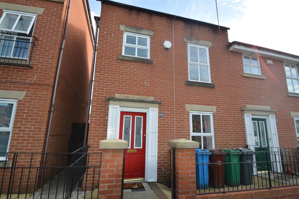 3 bed Detached for rent in Manchester. From George Adams (Estate Agents) Ltd - Manchester 3 bed Detached for rent in Manchester. From George Adams (Estate Agents) Ltd - Manchester