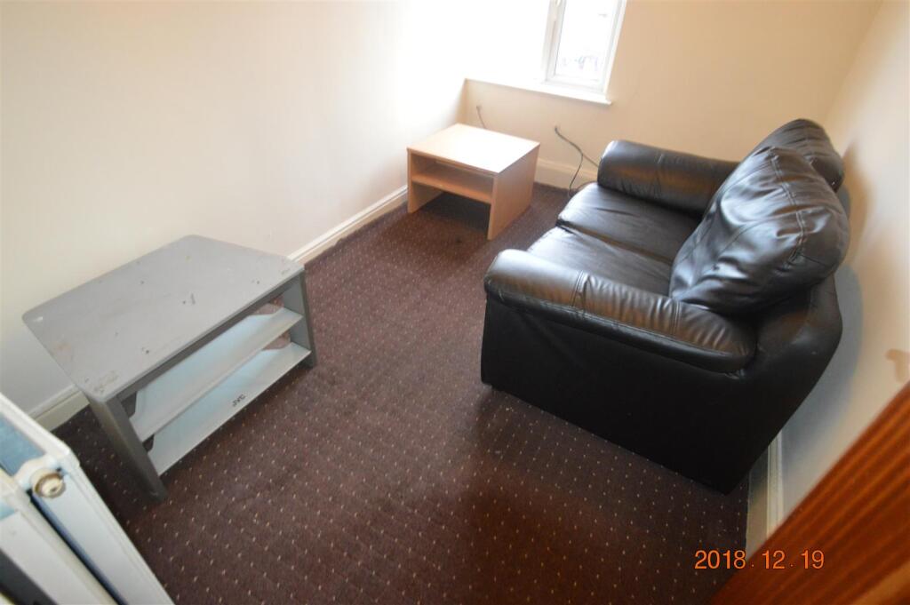 1 bed 1st Floor Flat for rent in Manchester. From George Adams (Estate Agents) Ltd - Manchester 1 bed 1st Floor Flat for rent in Manchester. From George Adams (Estate Agents) Ltd - Manchester