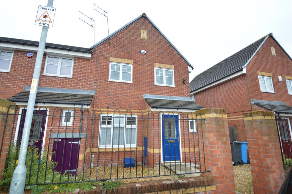 3 bed Detached for rent in Manchester. From George Adams (Estate Agents) Ltd - Manchester 3 bed Detached for rent in Manchester. From George Adams (Estate Agents) Ltd - Manchester