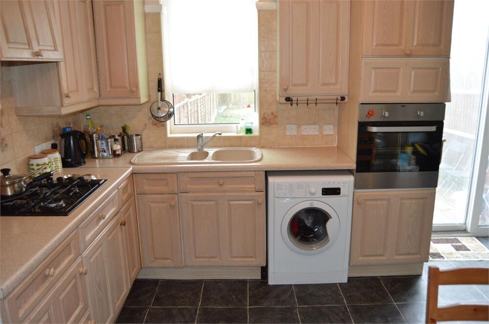 3 bed Semi Detached for rent in Bexley. From RE/MAX Select - Bexleyheath