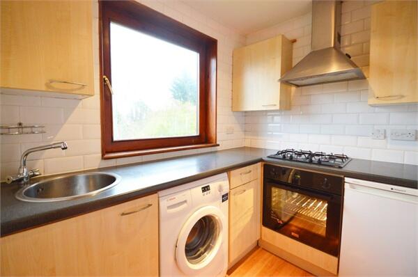 2 bed 1st Floor Flat for rent in Bexley. From RE/MAX Select - Bexleyheath