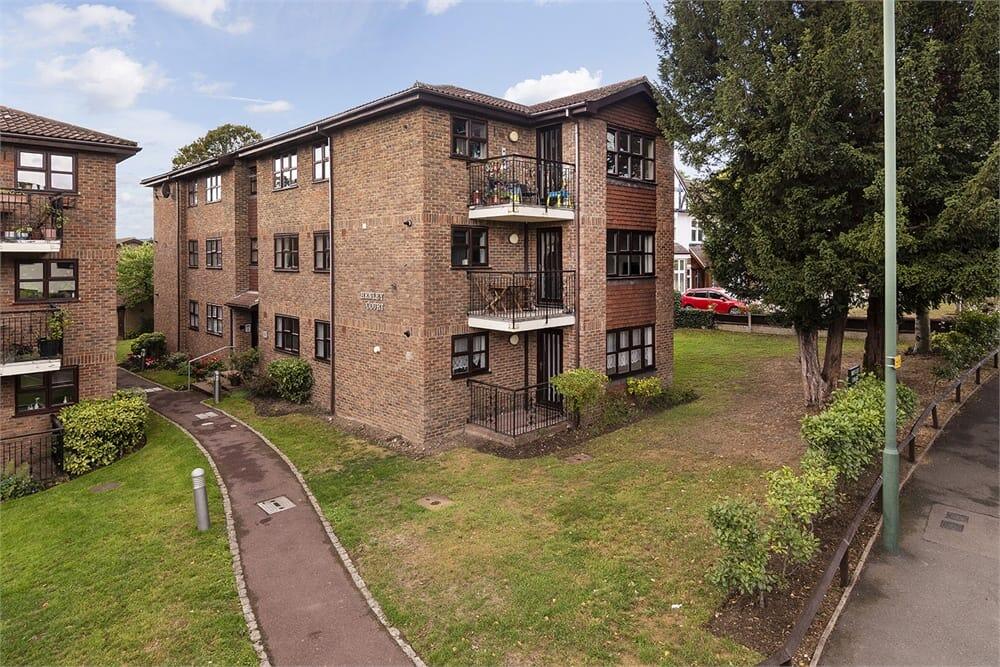 2 bed 1st Floor Flat for rent in Bexley. From RE/MAX Select - Bexleyheath 2 bed 1st Floor Flat for rent in Bexley. From RE/MAX Select - Bexleyheath