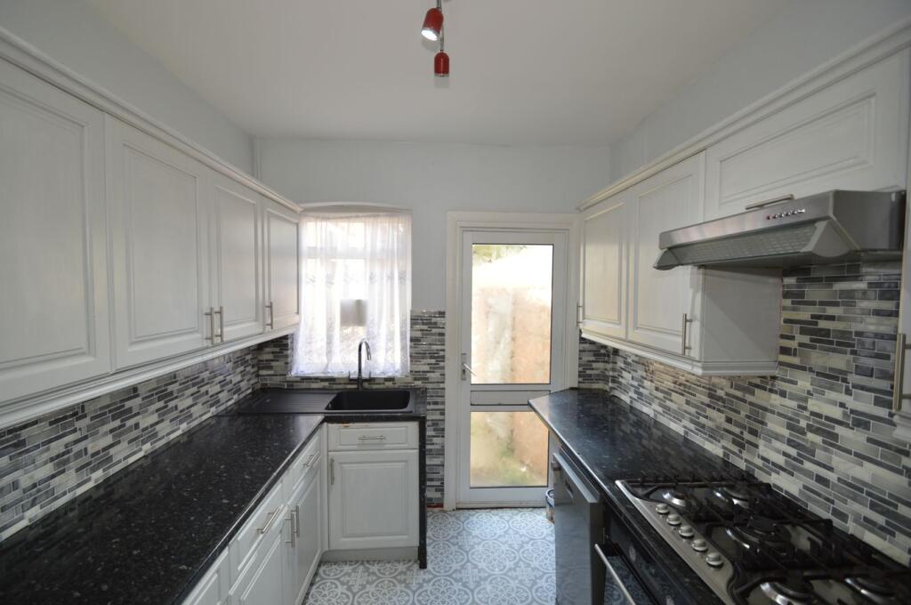 3 bed Semi Detached for rent in Bexley. From RE/MAX Select - Bexleyheath
