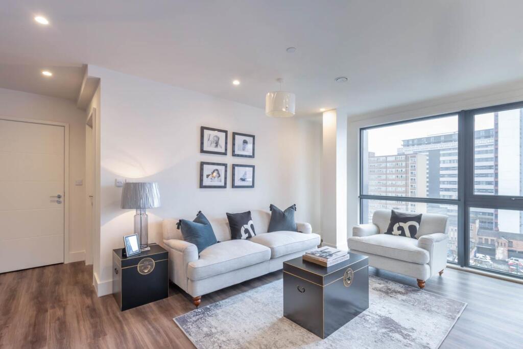 2 bed Penthouse for rent in Birmingham. From FleetMilne - Birmingham