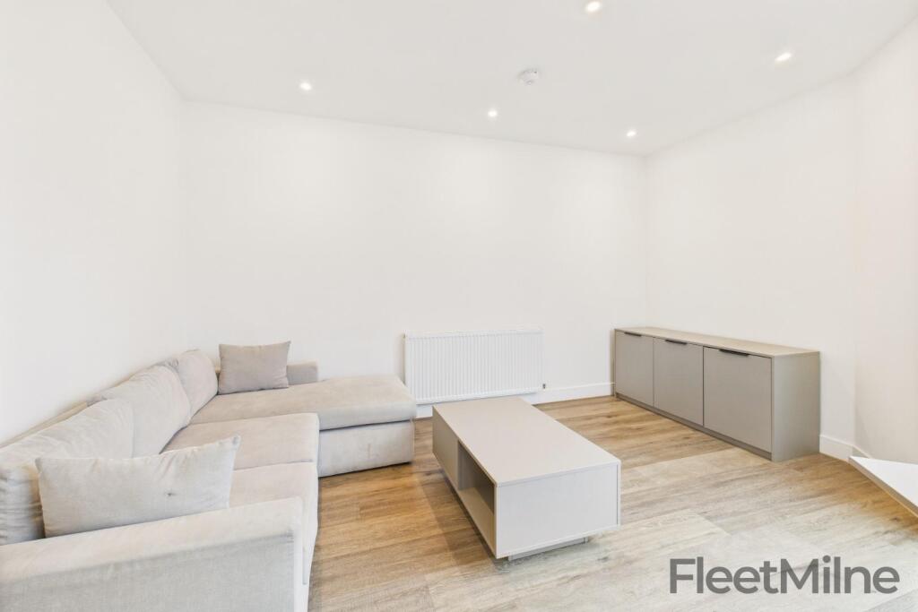 2 bed Penthouse for rent in Birmingham. From FleetMilne - Birmingham