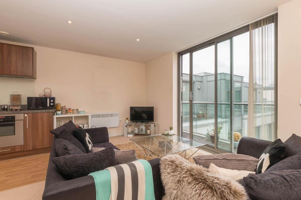 2 bed Penthouse for rent in Birmingham. From FleetMilne - Birmingham