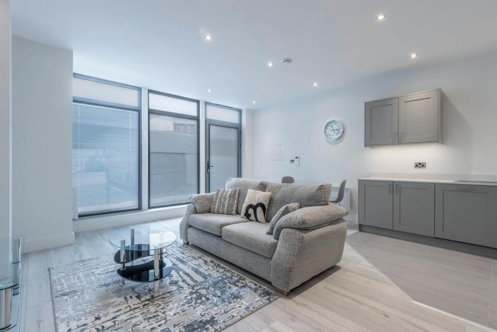 4 bed Apartment for rent in Birmingham. From FleetMilne - Birmingham