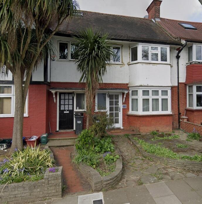 4 bed Detached for rent in London. From Andrews And Stacey Ltd - Shepherds Bush