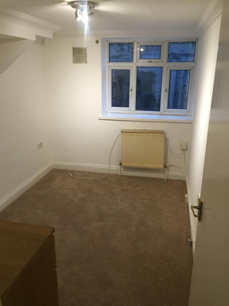 2 bed Detached for rent in Camden Town. From Andrews And Stacey Ltd - Shepherds Bush