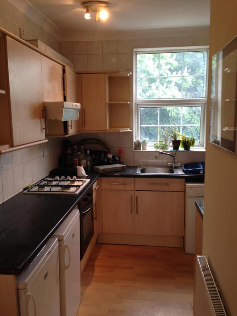 1 bed Detached for rent in London. From Andrews And Stacey Ltd - Shepherds Bush