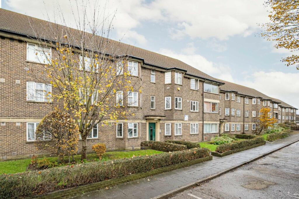 2 bed Detached for rent in Hounslow. From Andrews And Stacey Ltd - Shepherds Bush 2 bed Detached for rent in Hounslow. From Andrews And Stacey Ltd - Shepherds Bush