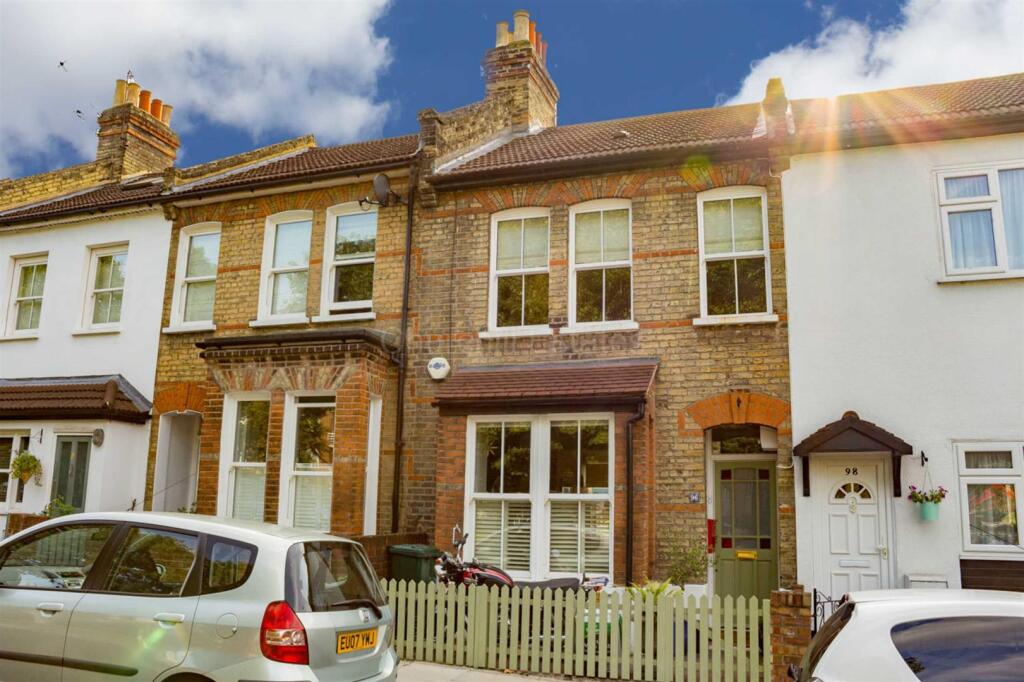 3 bed Mid Terraced House for rent in Wanstead. From Churchill Estates - Wanstead 3 bed Mid Terraced House for rent in Wanstead. From Churchill Estates - Wanstead