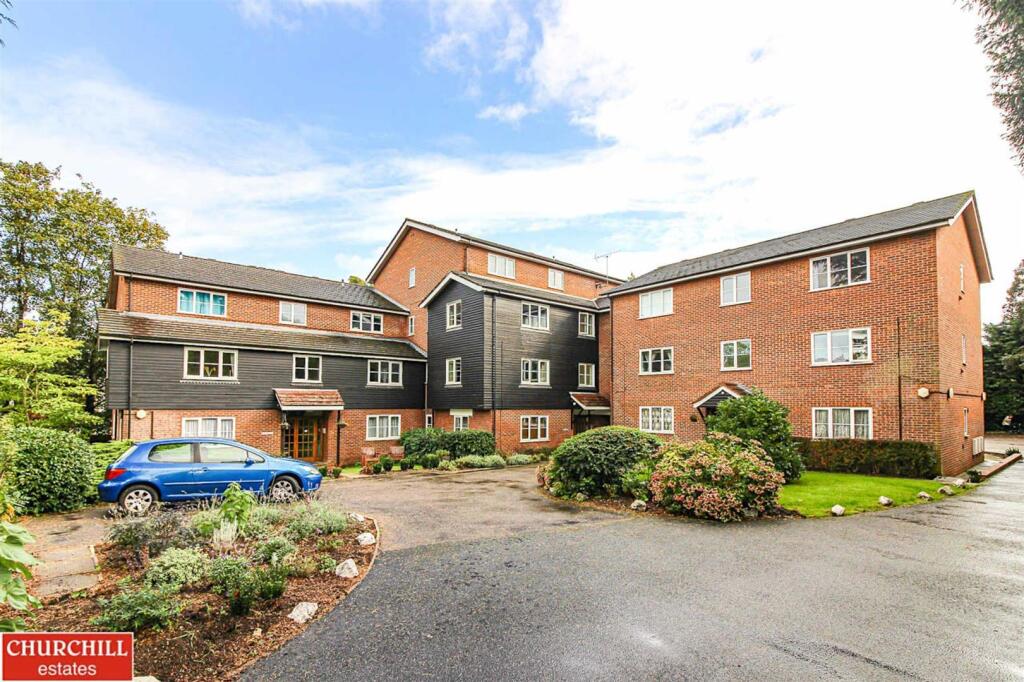 2 bed 1st Floor Flat for rent in Wanstead. From Churchill Estates - Wanstead