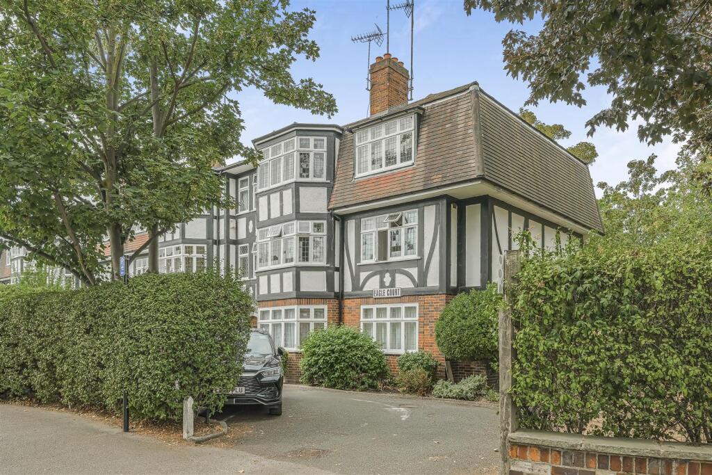 2 bed Apartment for rent in Wanstead. From Churchill Estates - Wanstead 2 bed Apartment for rent in Wanstead. From Churchill Estates - Wanstead