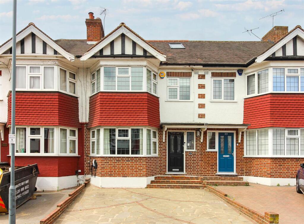 4 bed Mid Terraced House for rent in Wanstead. From Churchill Estates - Wanstead 4 bed Mid Terraced House for rent in Wanstead. From Churchill Estates - Wanstead