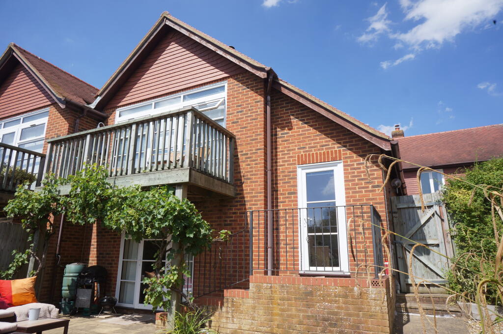 3 bed Semi Detached for rent in Alton. From Warren Powell-Richards - Alton