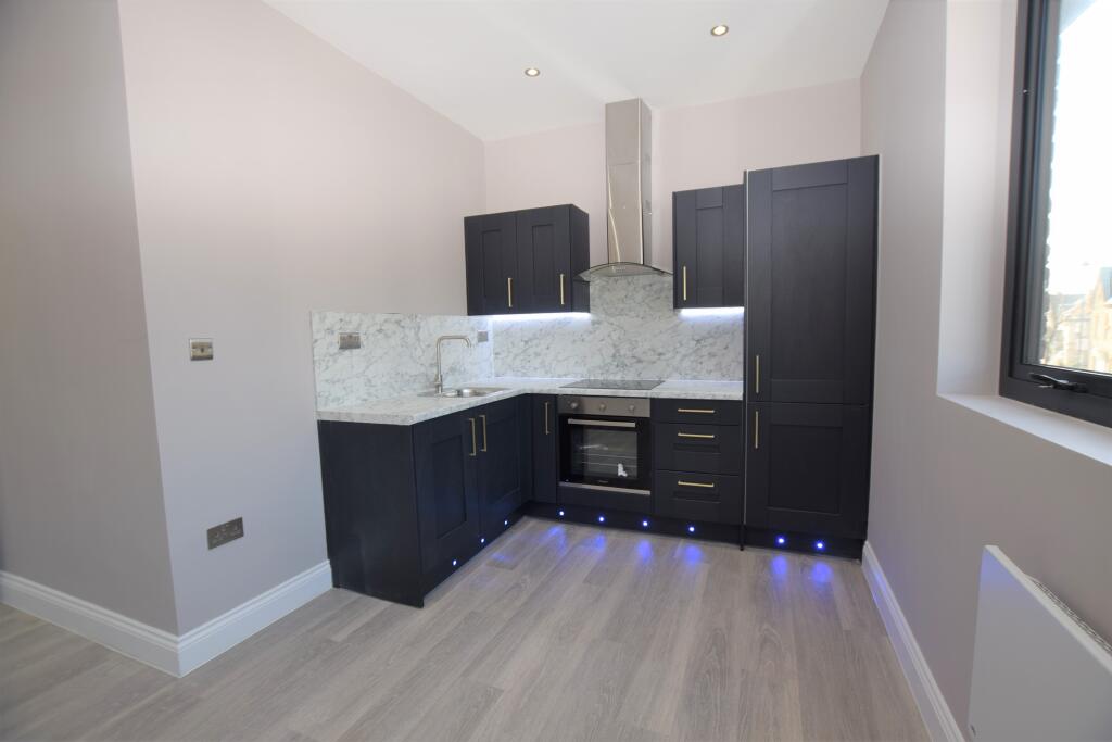 1 bed Apartment for rent in Alton. From Warren Powell-Richards - Alton