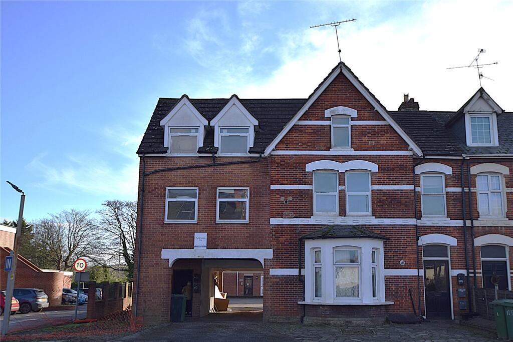 1 bed Apartment for rent in Alton. From Warren Powell-Richards - Alton