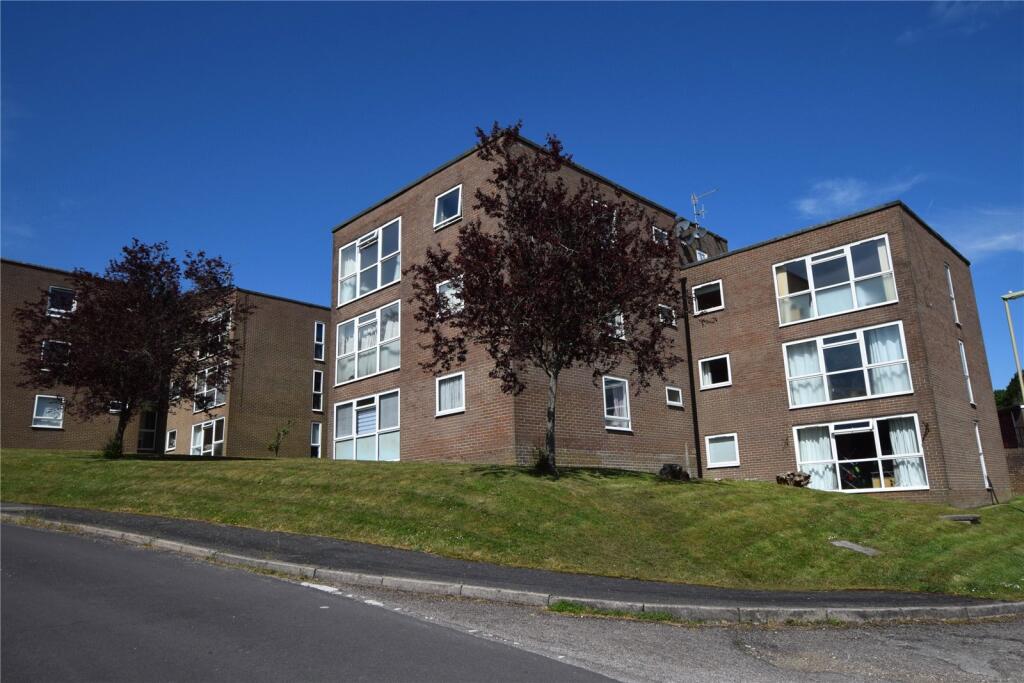 2 bed Apartment for rent in Alton. From Warren Powell-Richards - Alton