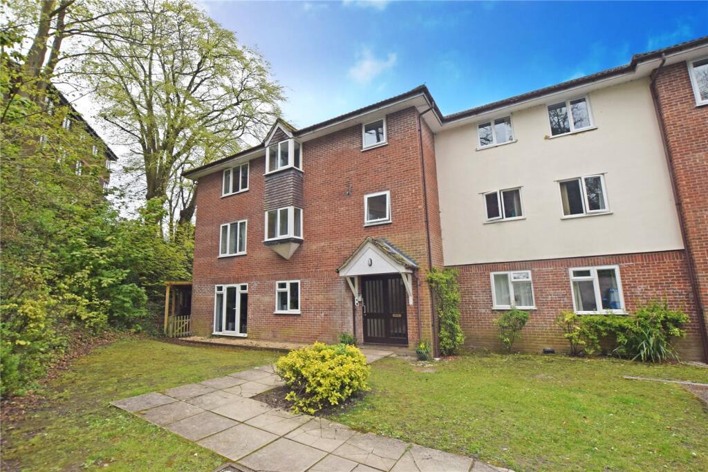 1 bed Apartment for rent in Alton. From Warren Powell-Richards - Alton 1 bed Apartment for rent in Alton. From Warren Powell-Richards - Alton