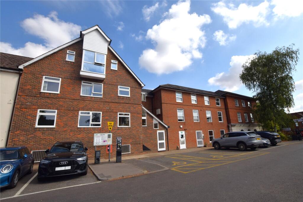 1 bed Apartment for rent in Alton. From Warren Powell-Richards - Alton 1 bed Apartment for rent in Alton. From Warren Powell-Richards - Alton