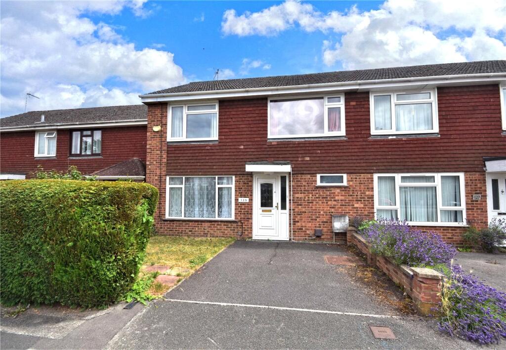 1 bed Mid Terraced House for rent in Hale. From Warren Powell-Richards - Farnham 1 bed Mid Terraced House for rent in Hale. From Warren Powell-Richards - Farnham