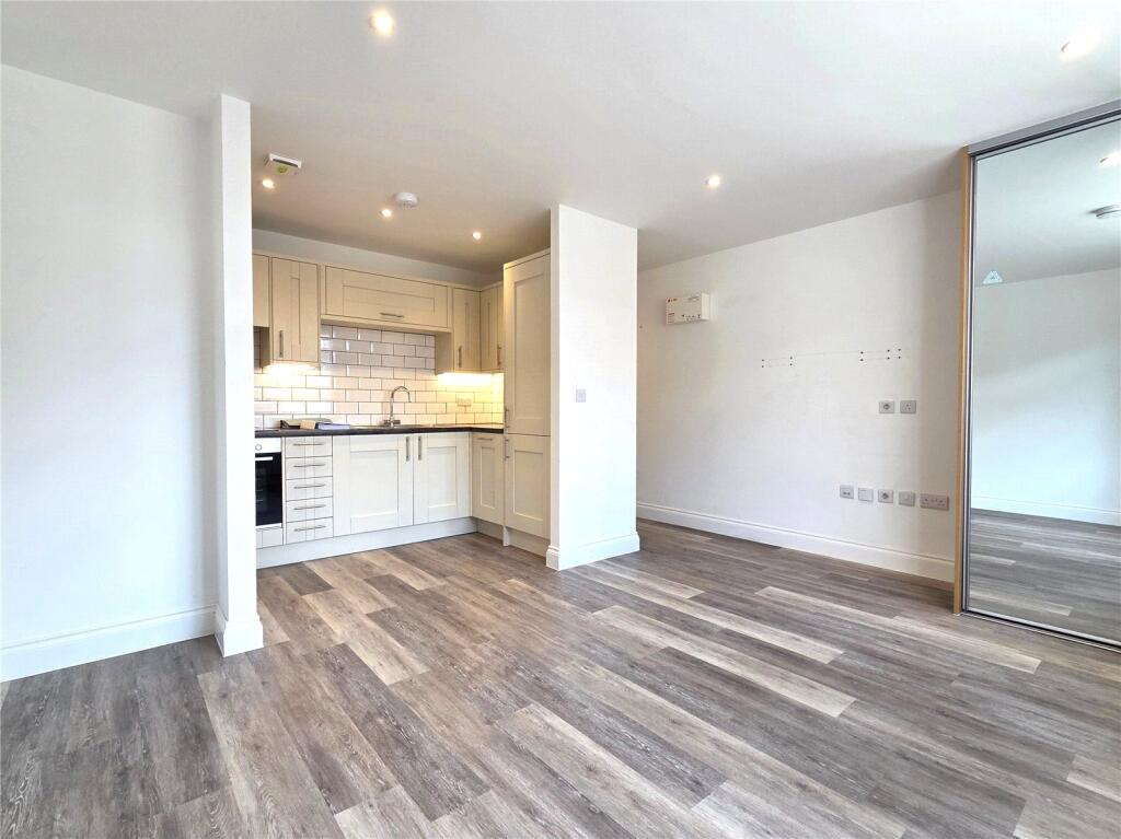 4 bed Not Specified for rent in Godalming. From Warren Powell-Richards - Godalming