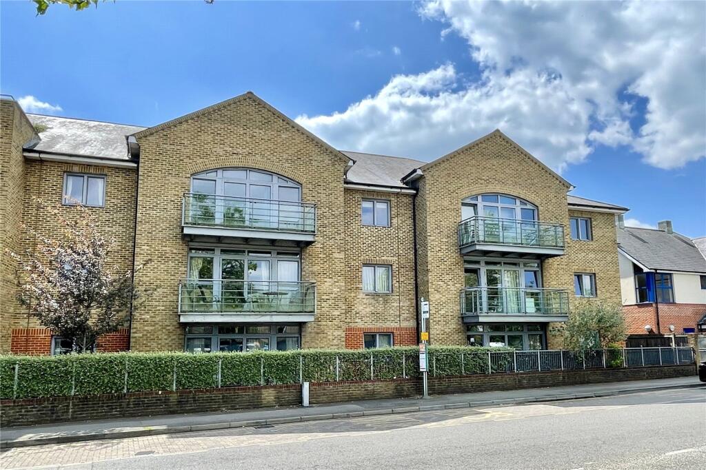 2 bed Apartment for rent in Godalming. From Warren Powell-Richards - Godalming 2 bed Apartment for rent in Godalming. From Warren Powell-Richards - Godalming