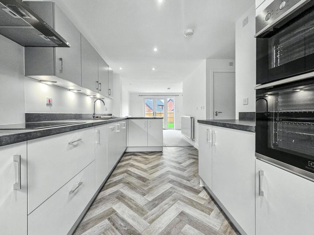 2 bed End of Terrace for rent in . From Warren Powell-Richards - Grayshott