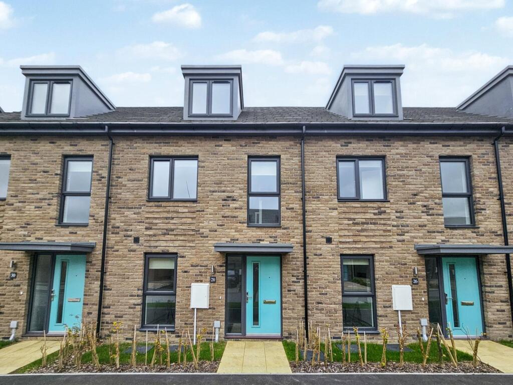 3 bed Mid Terraced House for rent in . From Warren Powell-Richards - Grayshott